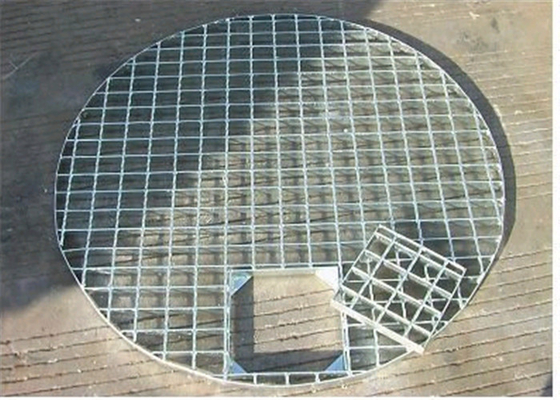 中国 穏やかな鋼鉄私道の下水管の火格子カバー、耐久の金属の私道の排水の火格子 サプライヤー