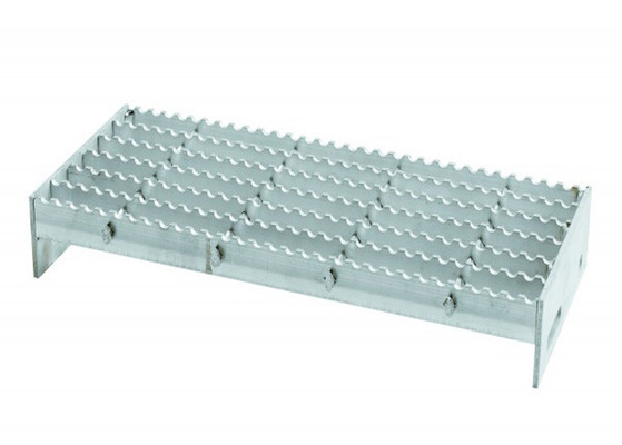 中国 カスタマイズされたサイズによって電流を通される鋼鉄階段踏面の試供品ISO9001 サプライヤー