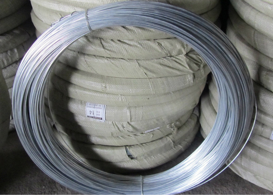 中国 Q195は鉄ワイヤー、電流を通された結合ワイヤーを編む銀製の網に電流を通しました サプライヤー
