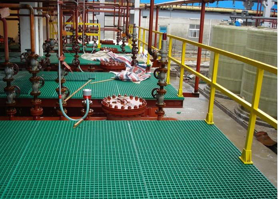 中国 仕事プラットホームの滑らかな表面のために火格子を付ける頑丈なFRPのプラスチック床 サプライヤー