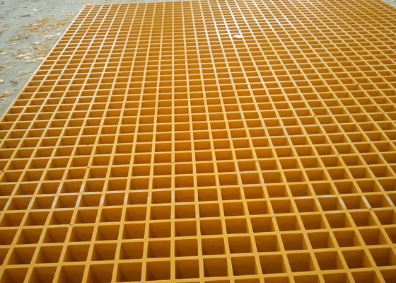 中国 黄色い色の試供品に火格子を付ける38MMの角目のプラスチック床 サプライヤー