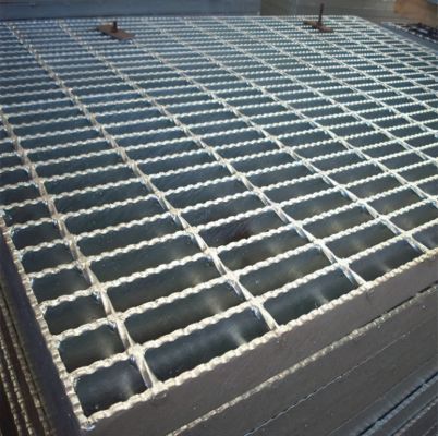 軟鋼25X5mm亜鉛メッキベアリングバーグレーチングサプライヤー標準6.0メートル