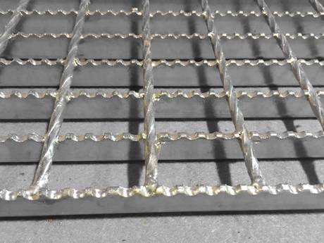 HDG Anti-Slip International Standard Steel Grating for Steel Platform/Walkway Mesh Panel/Flooring 高品質の炭素鋼の溶接棒の金属格子