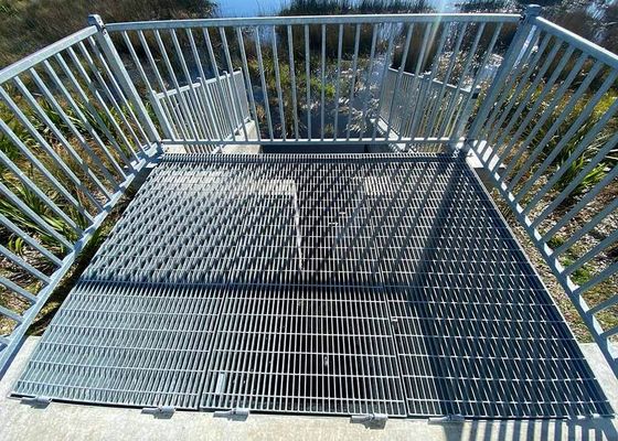 Customizable Construction Tank Walkway with High Zinc Coating Steel Grating Platform