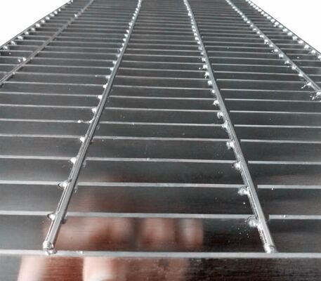 Galvanized Steel Grating with Smooth Plain Tooth for Industrial Commercial Building Materials and Metal Floor Grating