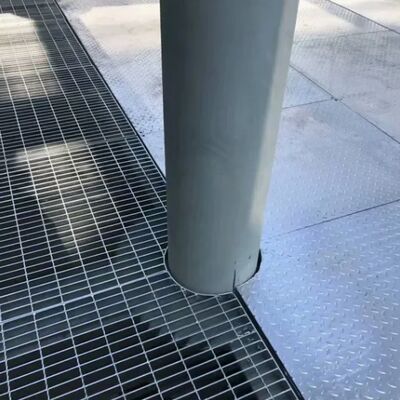 高強度産業歩道プラットフォームのための熱浸し電熱鋼格子