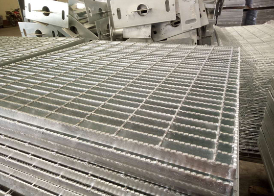 反スリップの穏やかな鋼鉄棒鋼の格子/Q235 A36 SS304のステンレス鋼の床の格子